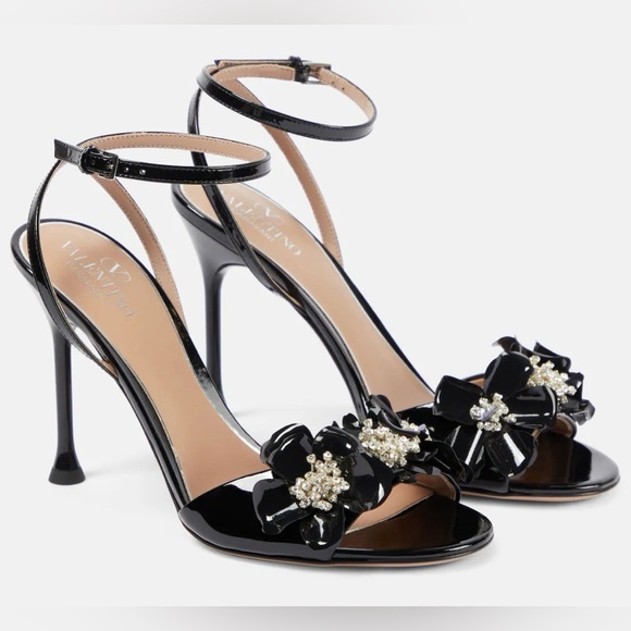 VALENTINO GARAVANI Archive Wild Flower Black Embellished Heels EU 38 US 8 $1370